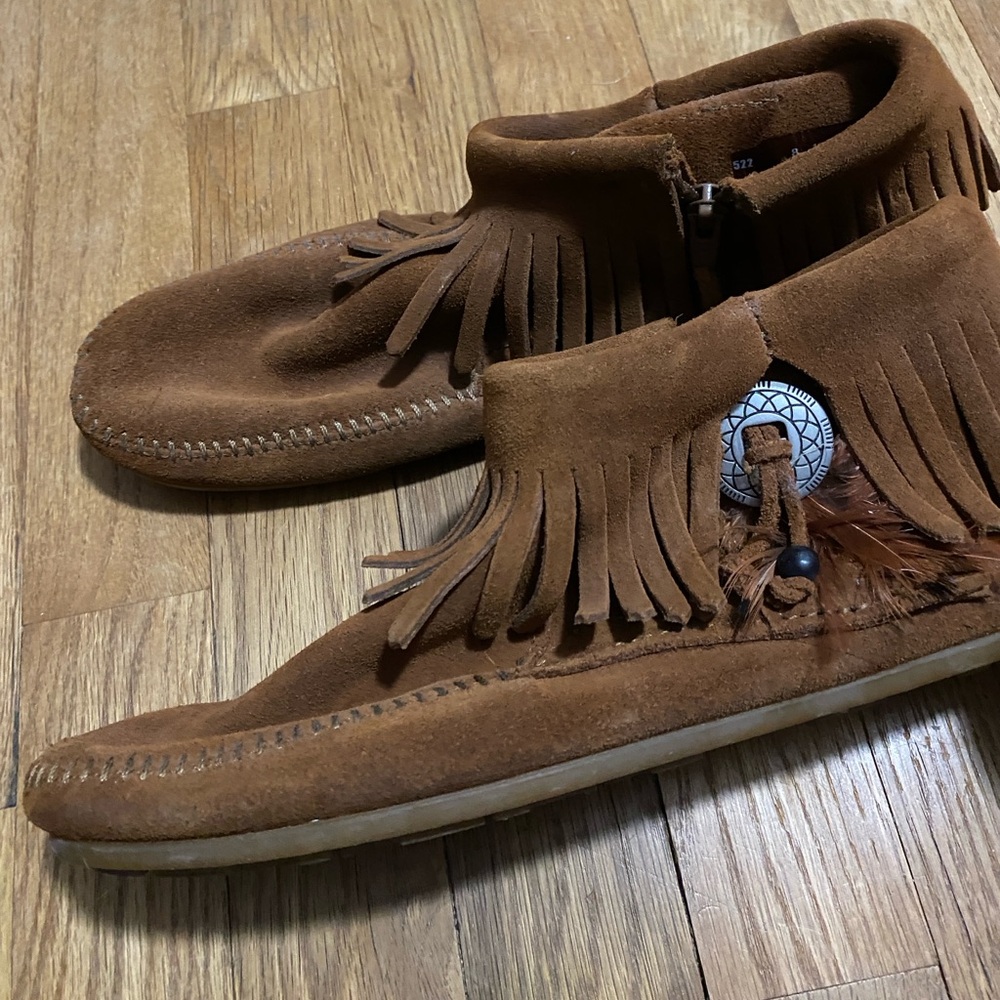Minnetonka footwear shoes